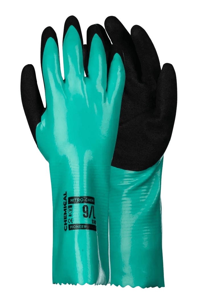 Chemical resistant triple dipped nitrile grip gloves